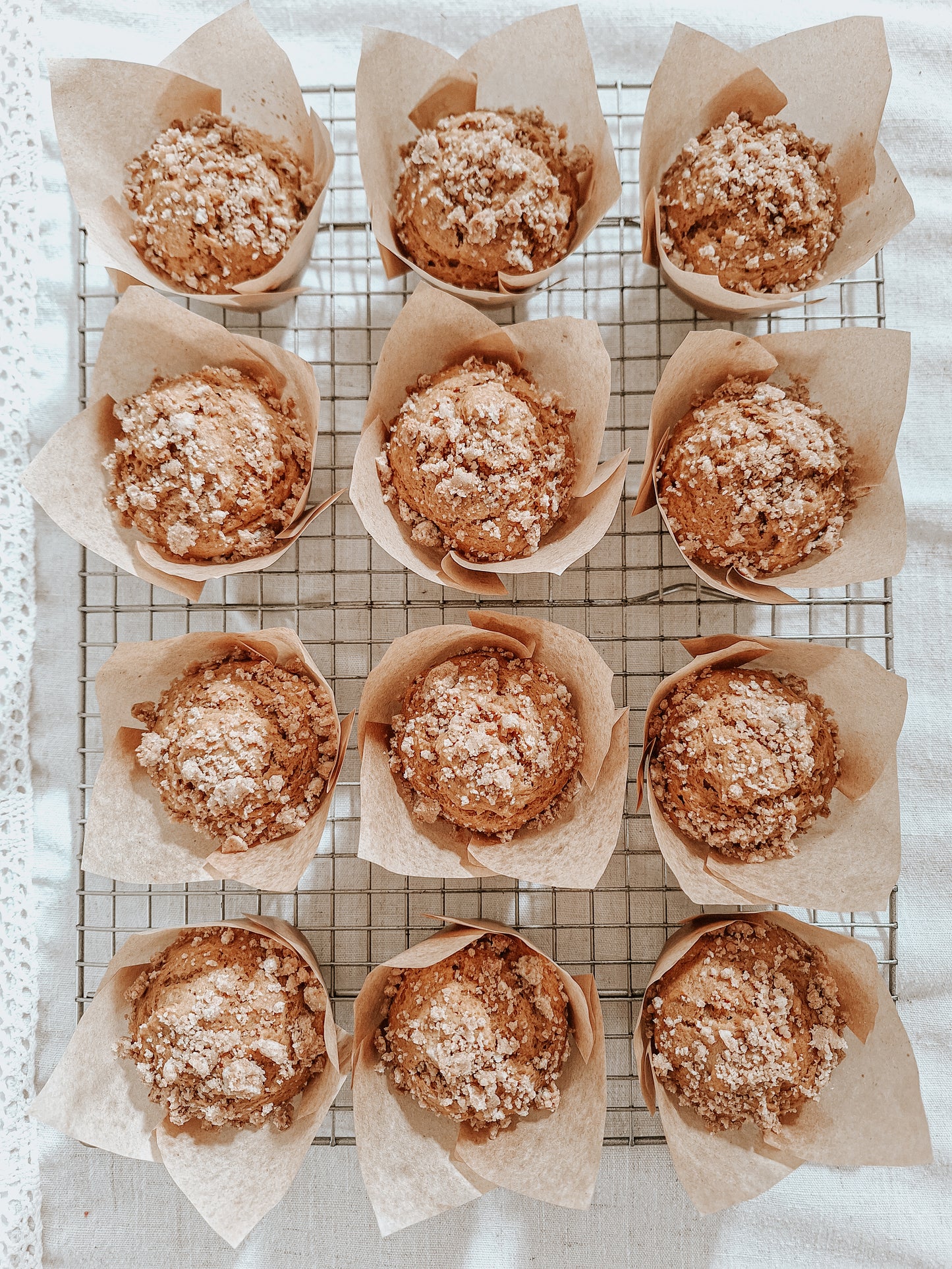 Sourdough Pumpkin Spice Muffins with Crumb Topping (4)