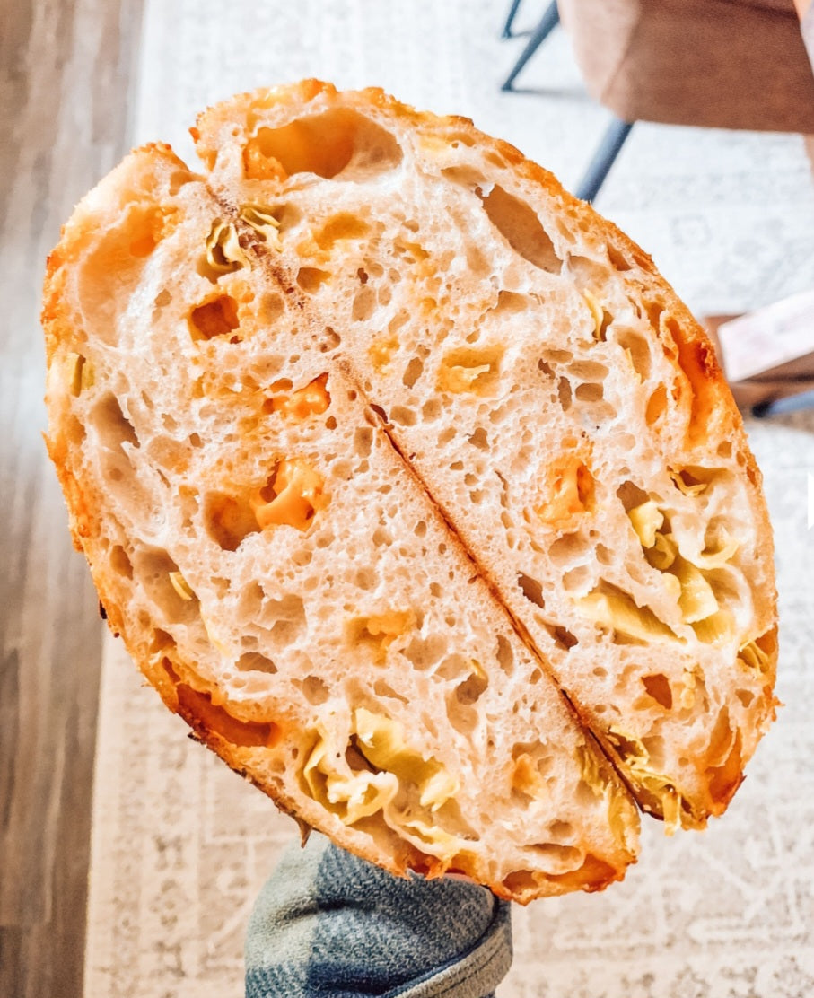 Cheddar & Pepperoncini Boule